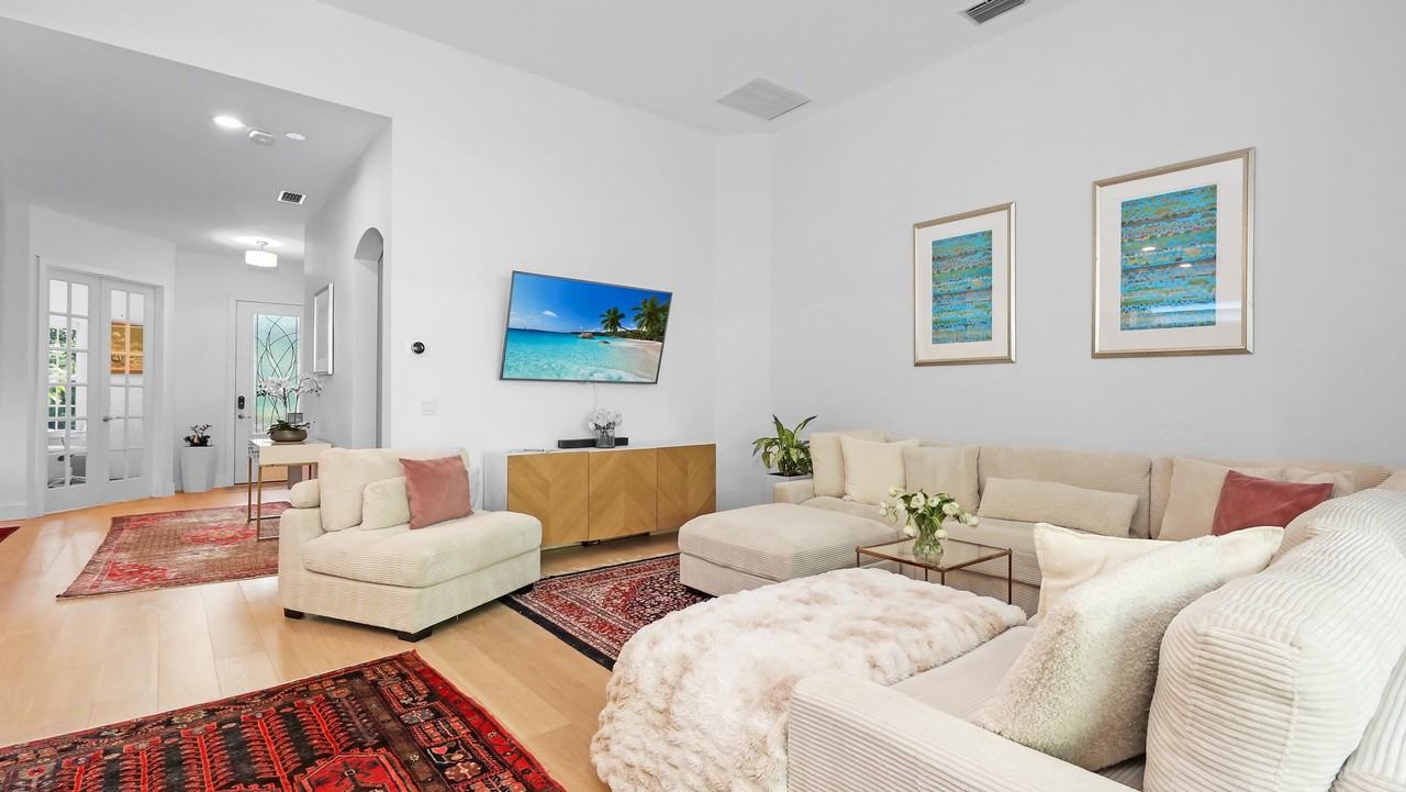 72 Tall Trees Ct #1 - Photo 7 of 12