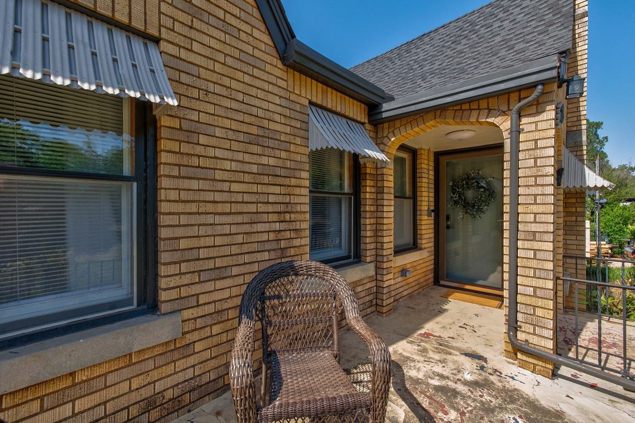 2708 Nw 11th St #1 - Photo 5 of 33