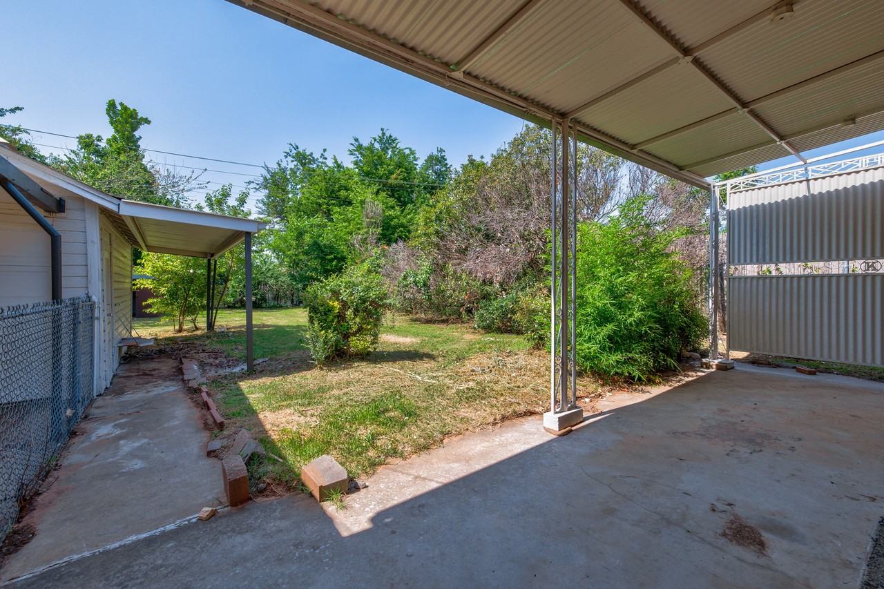 2708 Nw 11th St #1 - Photo 7 of 33