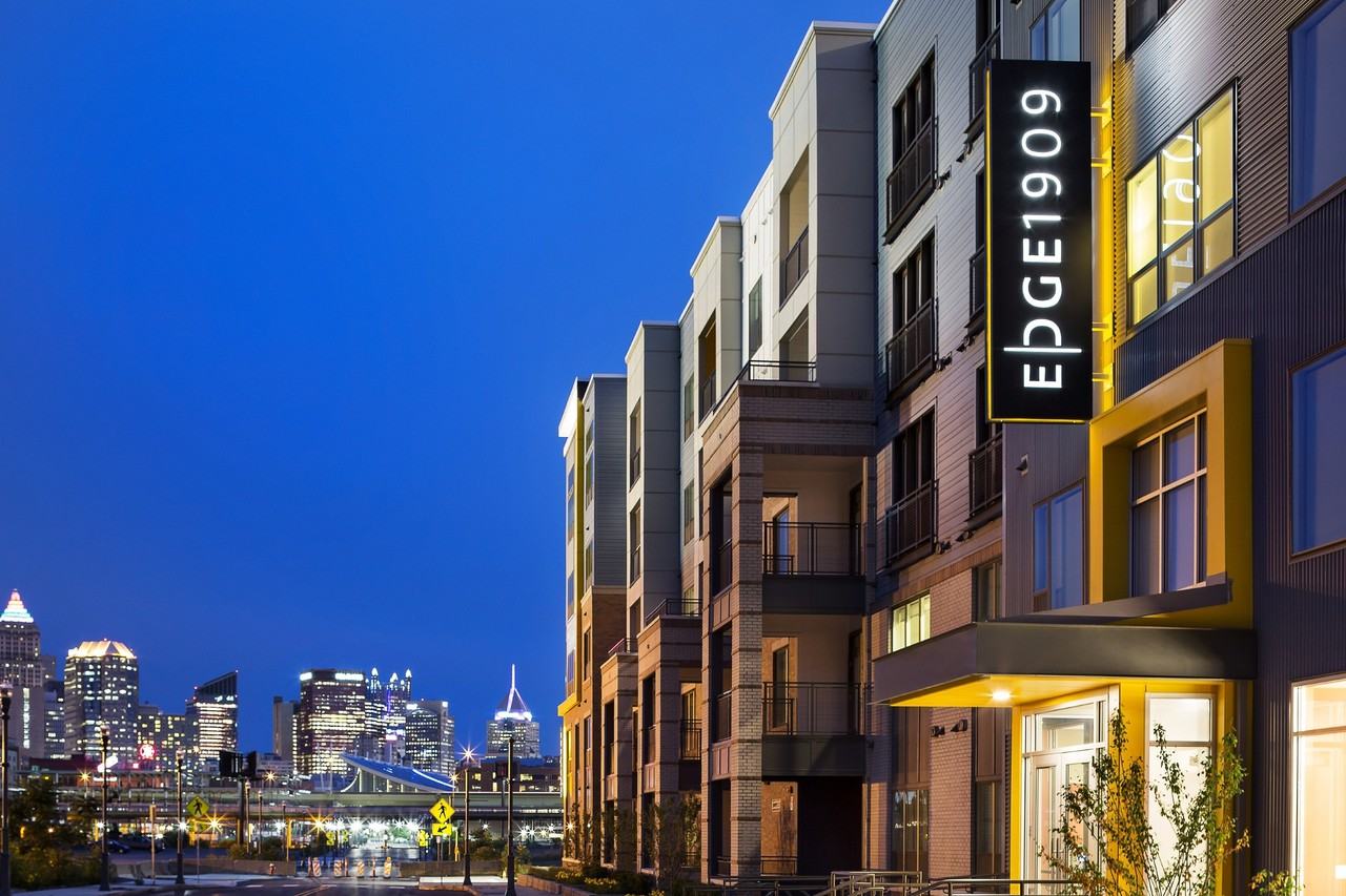 Edge 1909 - Photo 4 of 50