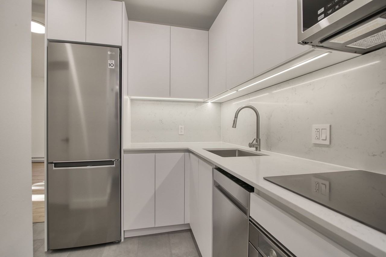 6885-6891 Sherbrooke west - Photo 2 of 10