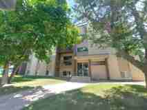 Beautiful 2 Bedroom Unit in Parkvale!! - Photo 1 of 1