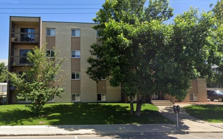 4601 48 Ave - Photo 2 of 9