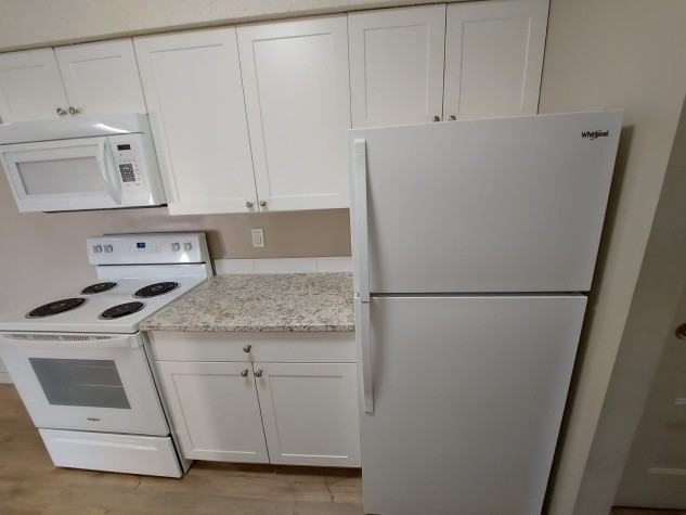 4601 48 Ave - Photo 4 of 9