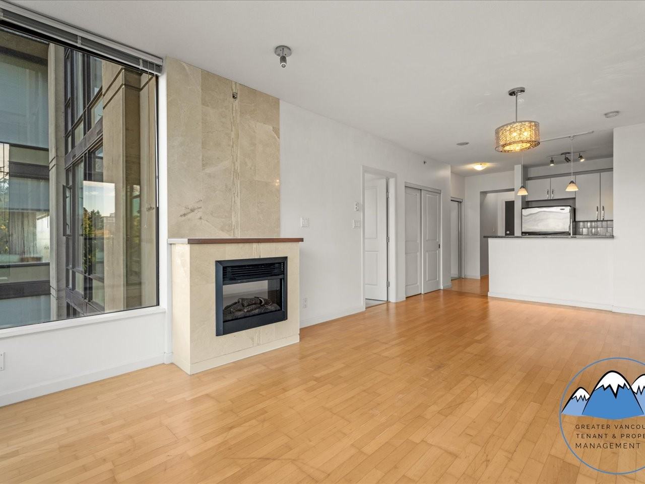 11 East Royal Ave - Photo 2 of 29