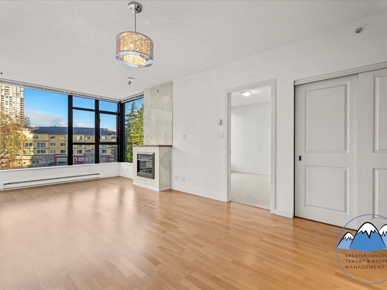 11 East Royal Ave - Photo 4 of 29