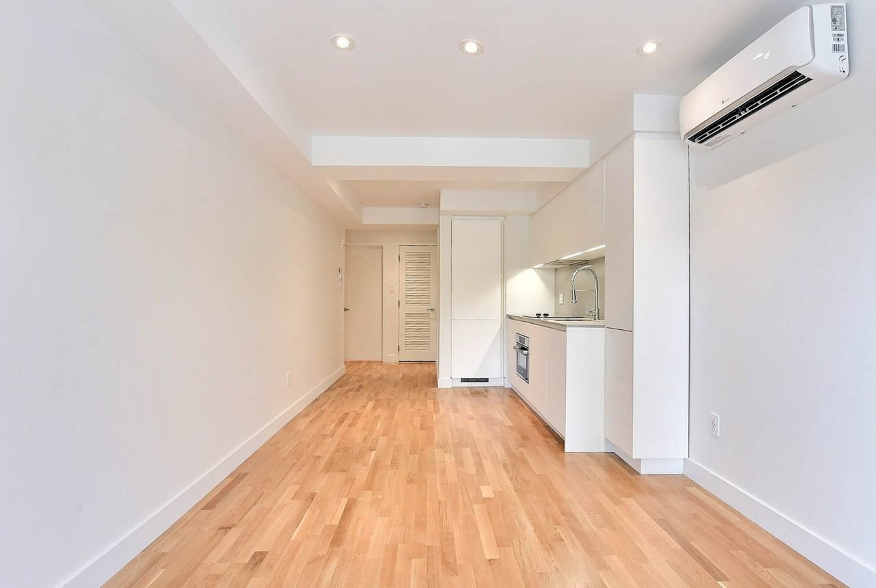 3195 Van Horne - Photo 3 of 50