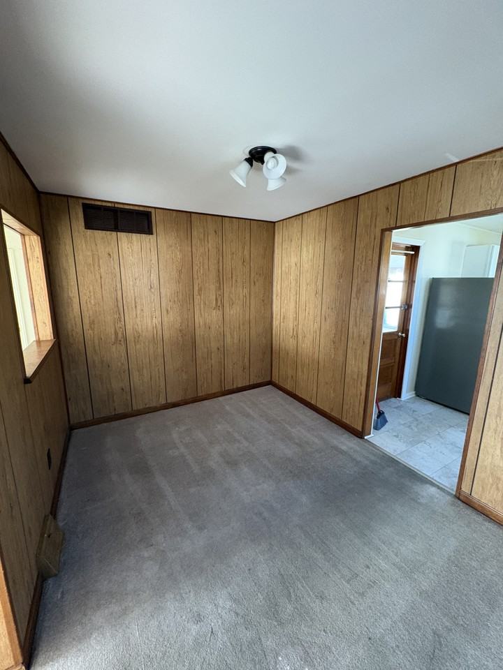 701 W Brooke Ave #1 - Photo 3 of 13