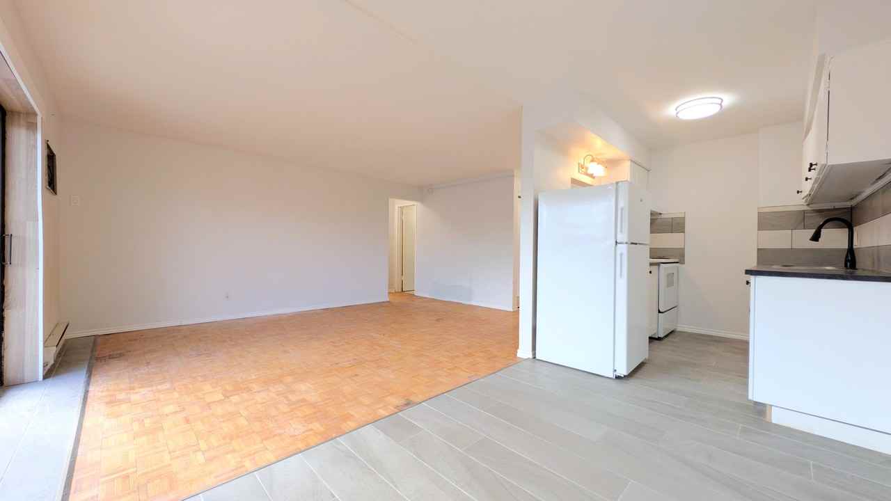 3015 Sandwich St #508 - Photo 3 of 11