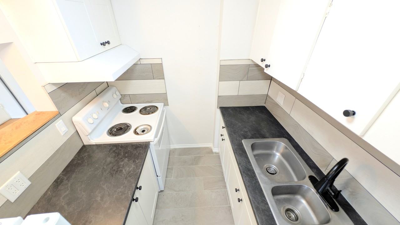 3015 Sandwich St #508 - Photo 5 of 11