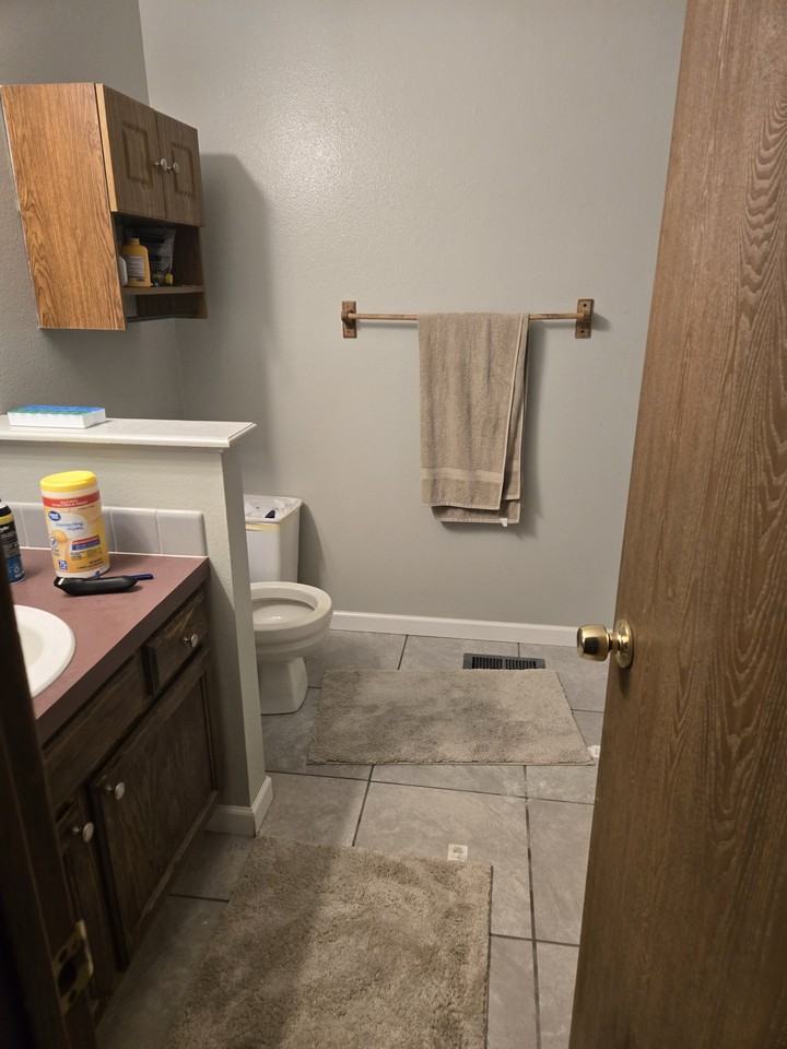 1431 Sioux Blvd #4 - Photo 4 of 5