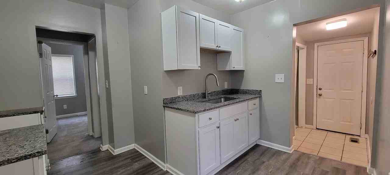 8057 Meadow Ave - Photo 7 of 22