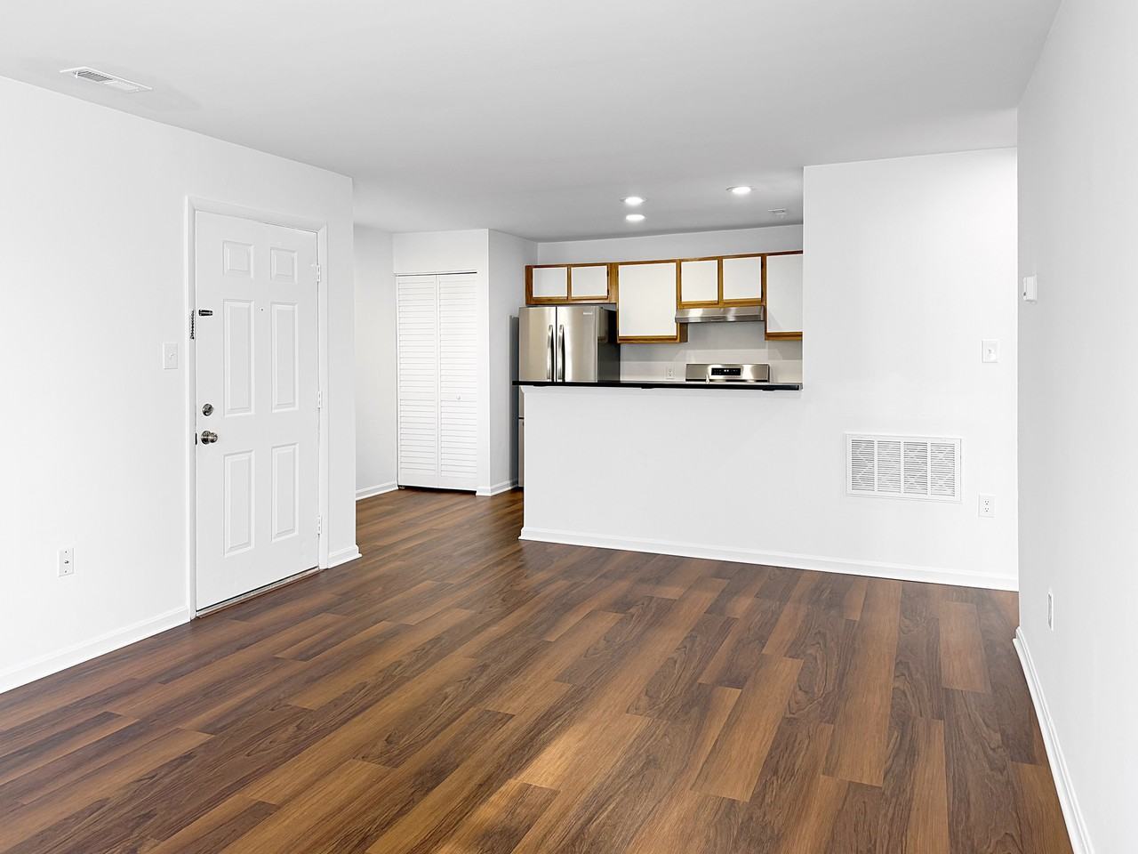 26 Malibu Way #1 - Photo 2 of 6