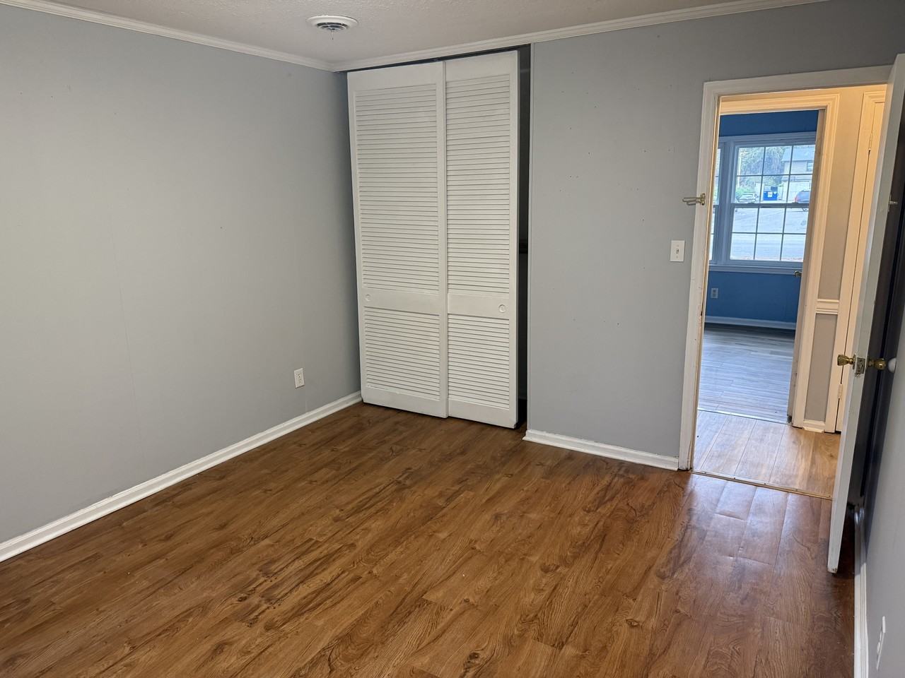 1000 62nd Avenue NorthUnit B #B - Photo 7 of 16