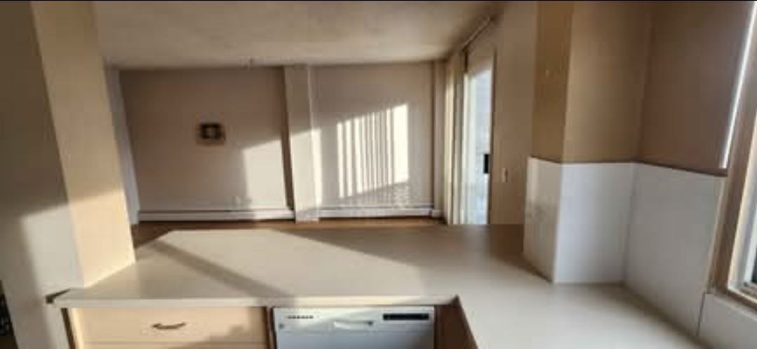 407 1 Avenue Northeast - Photo 7 of 7