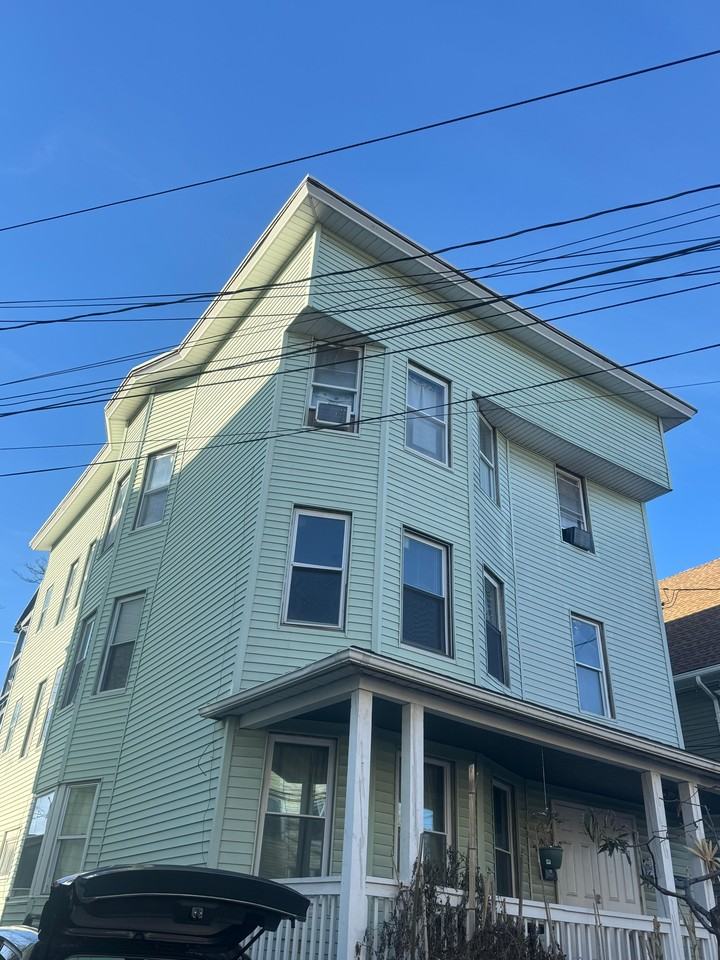 257 257 Sheridan Street2nd Floor #2nd257 - Photo 2 of 16