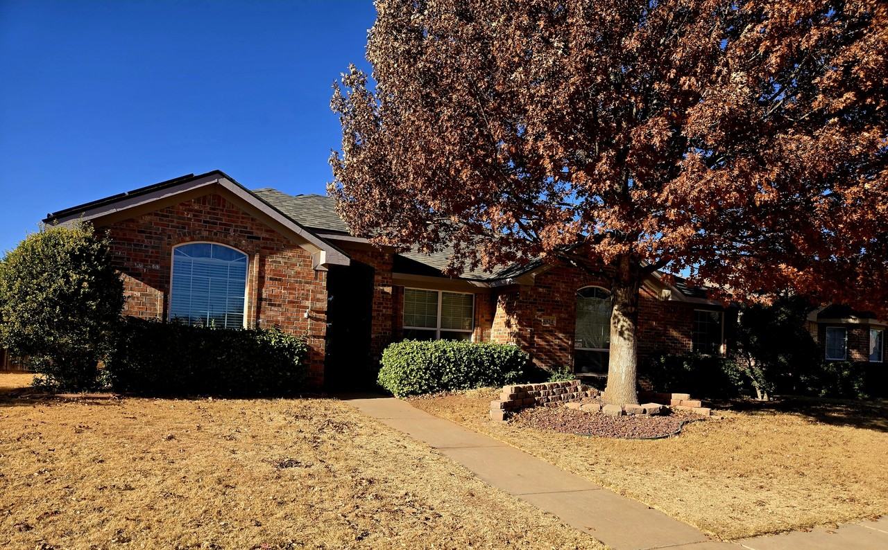 4924 Harvard Dr #1 - Photo 2 of 21