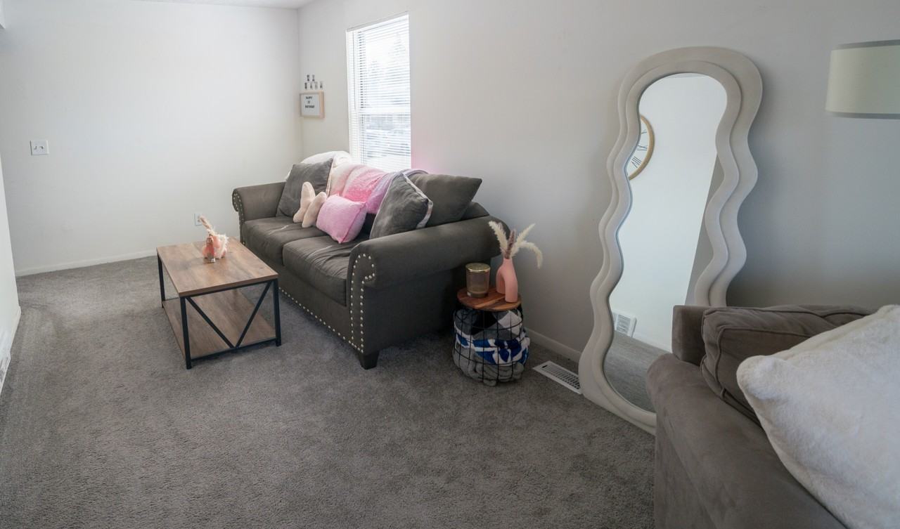 716 Alton Rd #716 - Photo 2 of 18