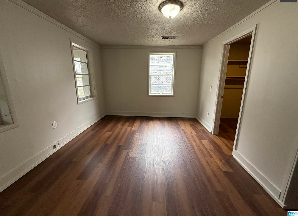 2212 20th St N #1 - Photo 4 of 7