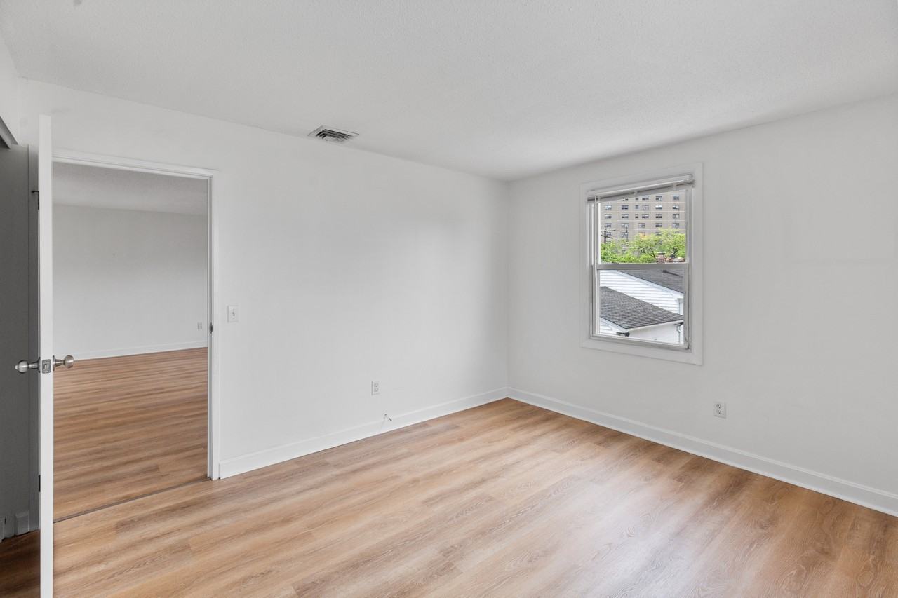 497 Broadway - 103 #103 - Photo 7 of 9