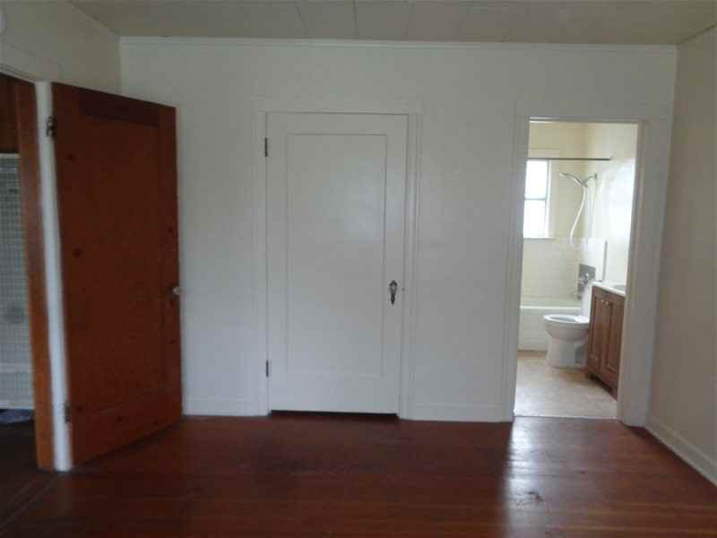 1112 D Street Units 3 #3 - Photo 5 of 8