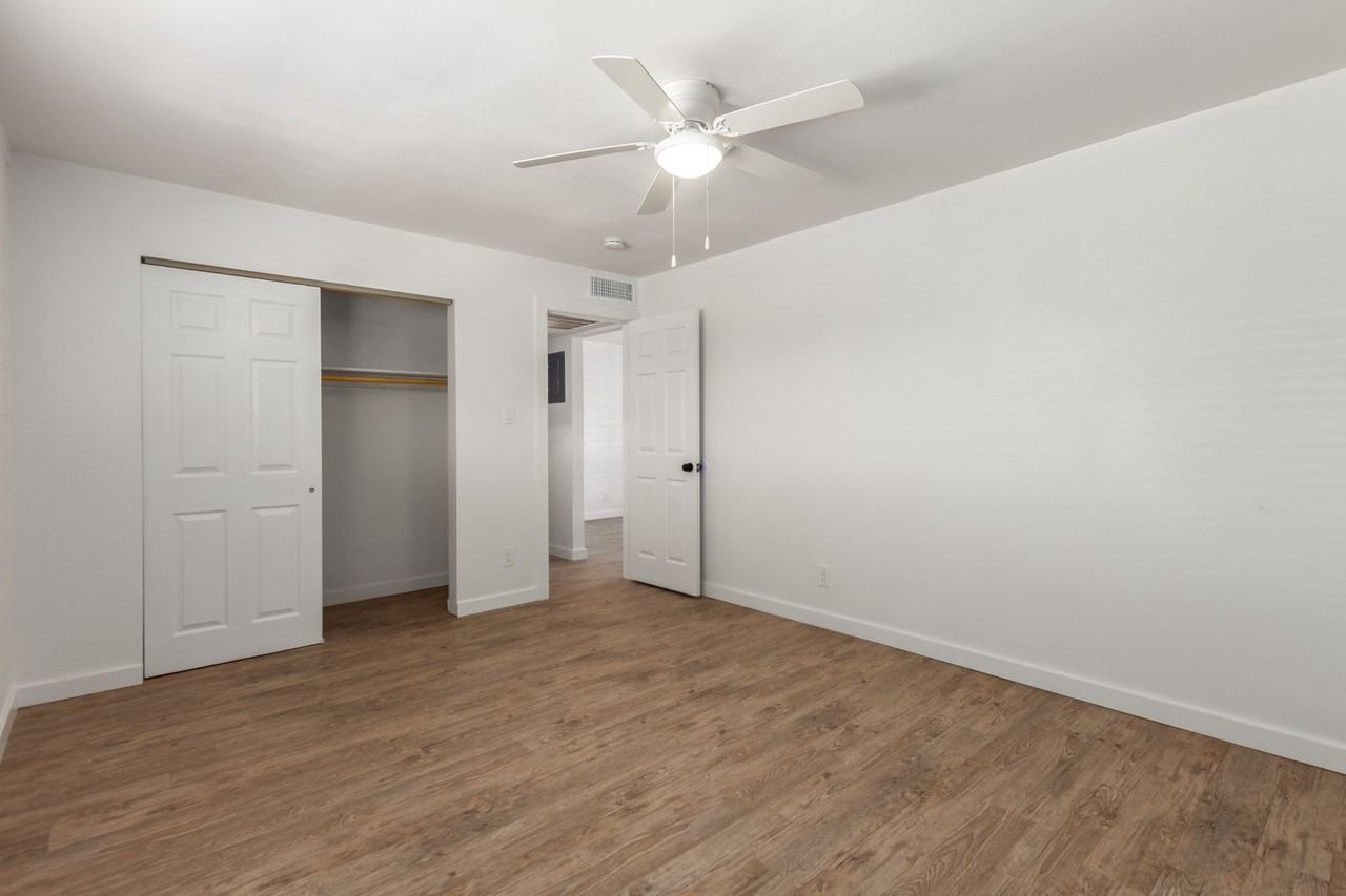 The Monterey - Photo 6 of 19