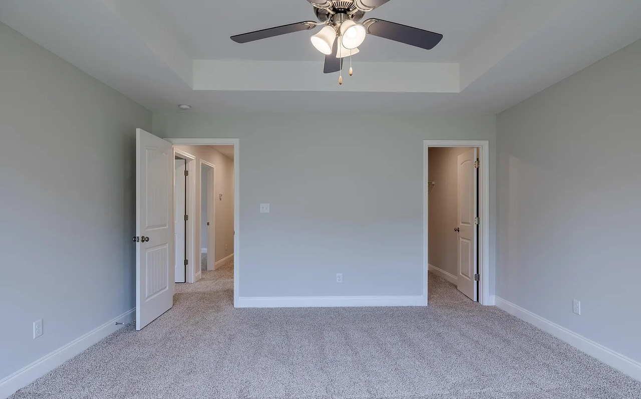 5961 Uselton Dr #1 - Photo 5 of 17