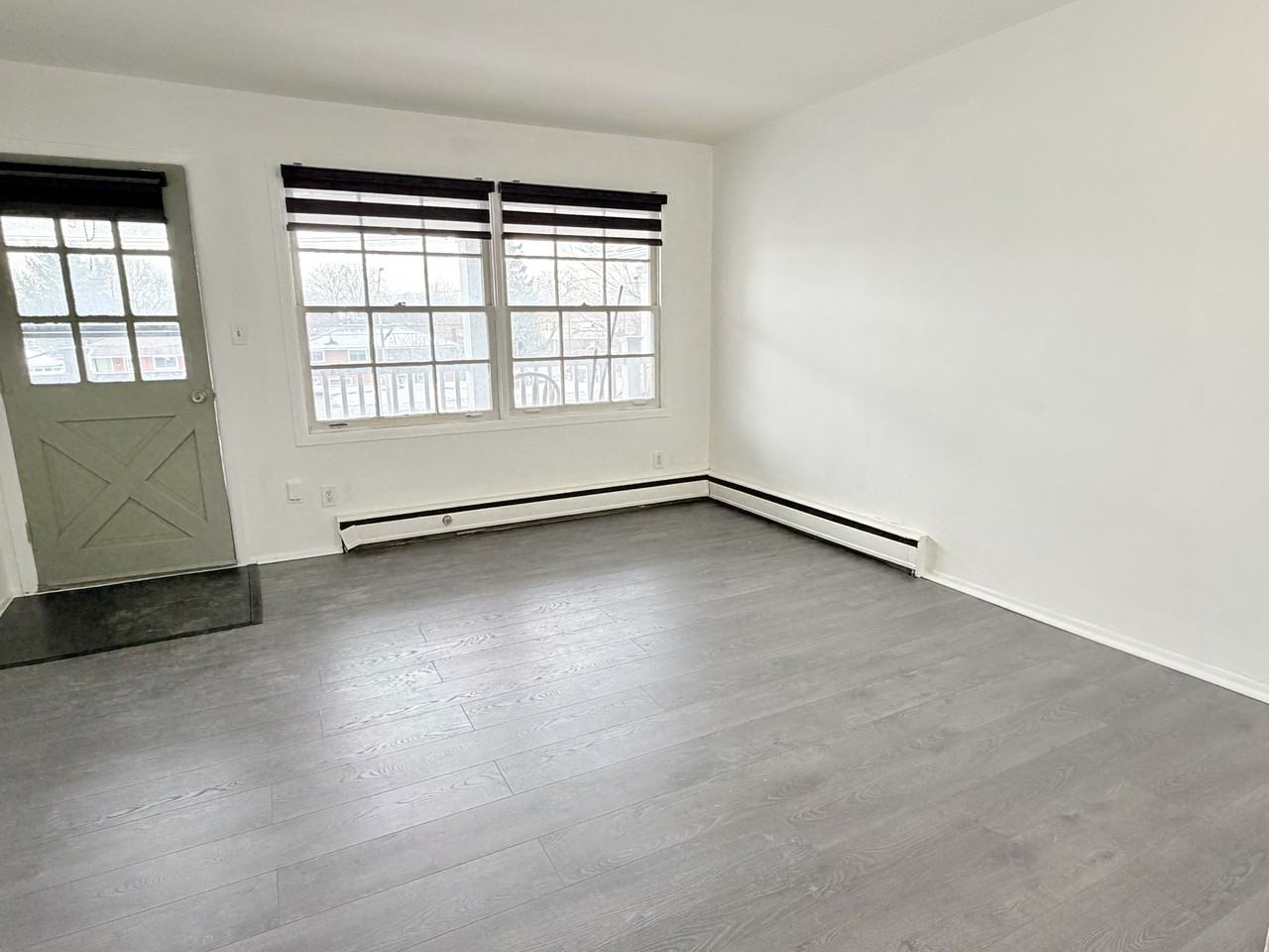 700 Indian Rd N #10 - Photo 2 of 8