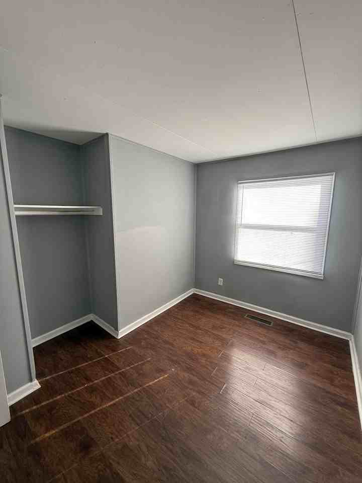 4715 E 33rd St #1 - Photo 4 of 9