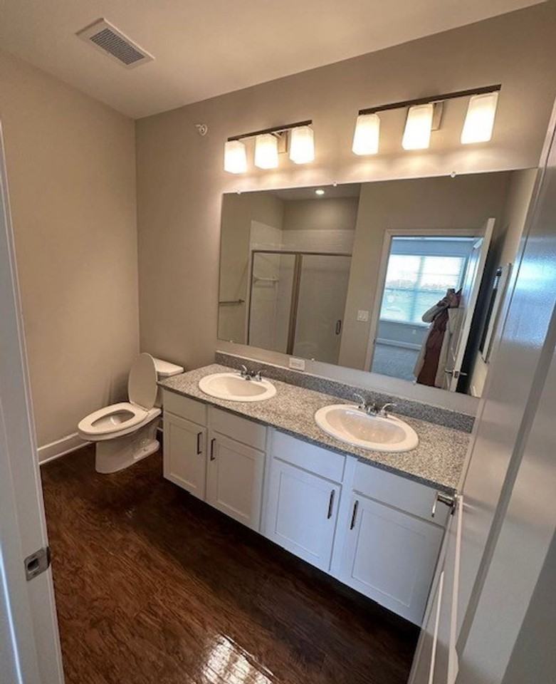 7 N Main St - Photo 6 of 28