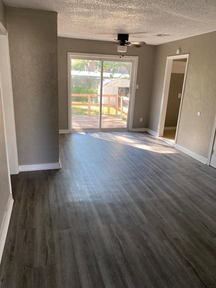 210 W Jacobs Dr #1 - Photo 6 of 7