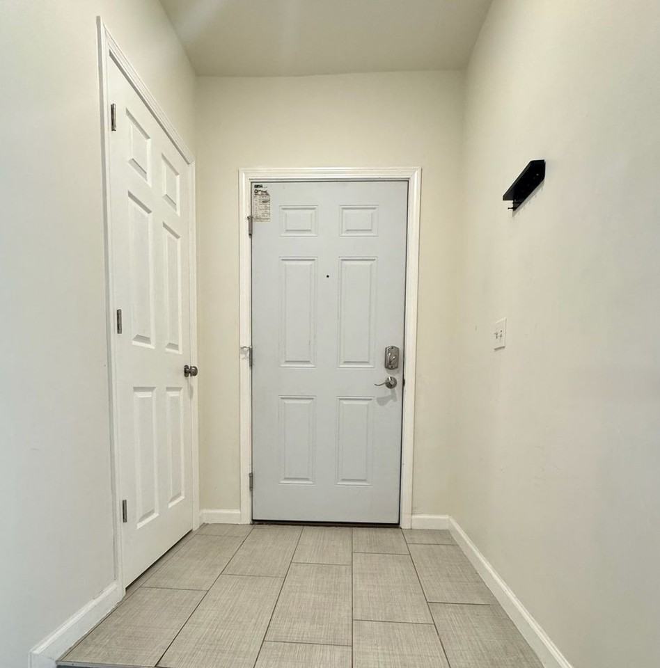 309 Sycamore Street Apartments - Photo 7 of 50