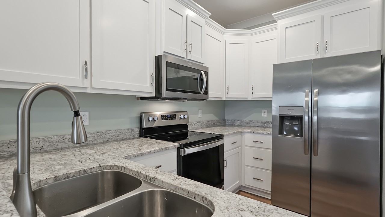 14300 Peek Dr #1 - Photo 3 of 10