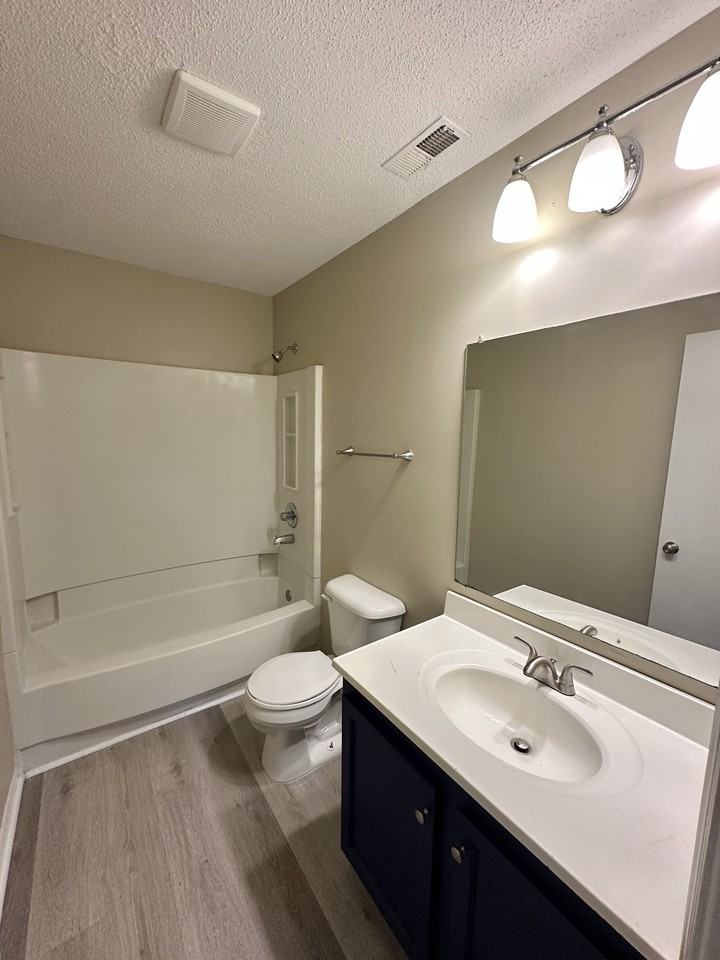 1920 15th Way Sw #1 - Photo 4 of 8