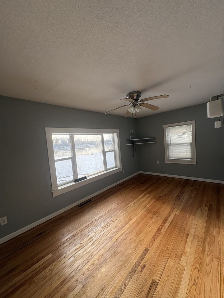 55 Aqua Vitae Rd #1 - Photo 4 of 8