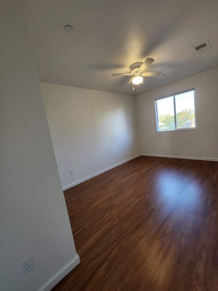 145 Brookridge Dr #1 - Photo 7 of 13