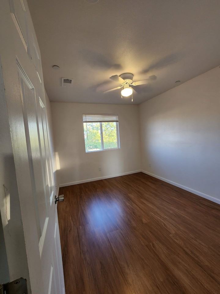 145 Brookridge Dr #1 - Photo 7 of 13