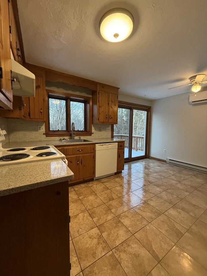 Wrentham Mnr #682 - Photo 4 of 19