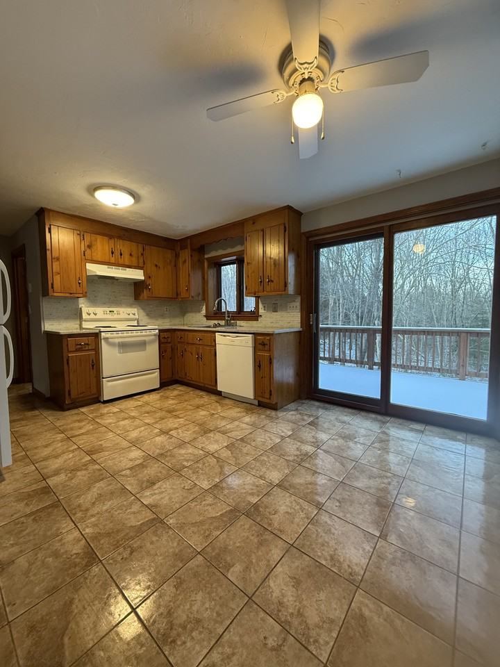 Wrentham Mnr #682 - Photo 6 of 19