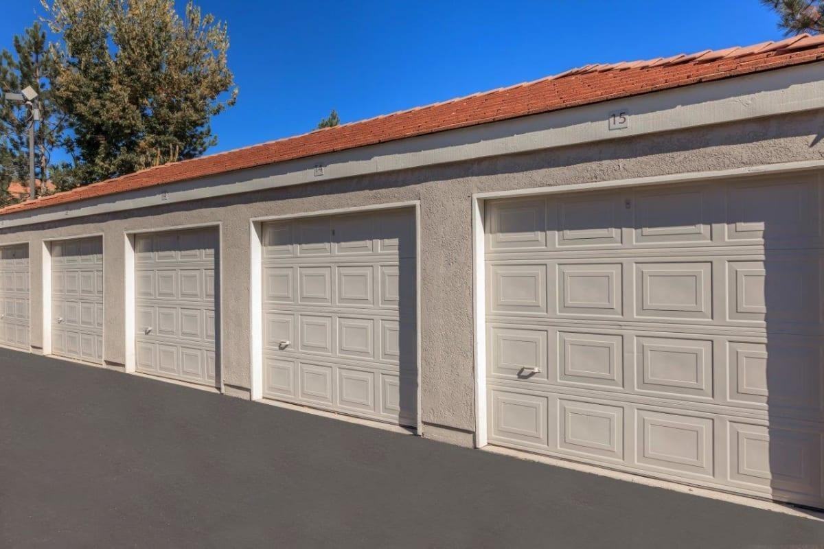 2777 Northtowne Ln - Photo 7 of 33