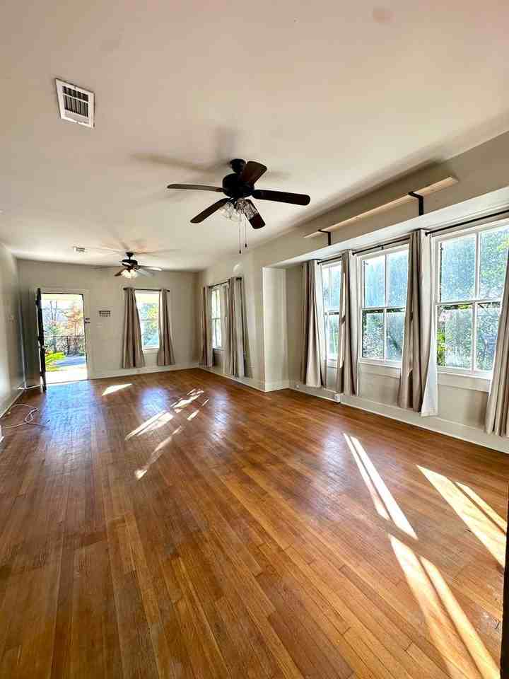 5045 Garig Ave - Photo 3 of 13