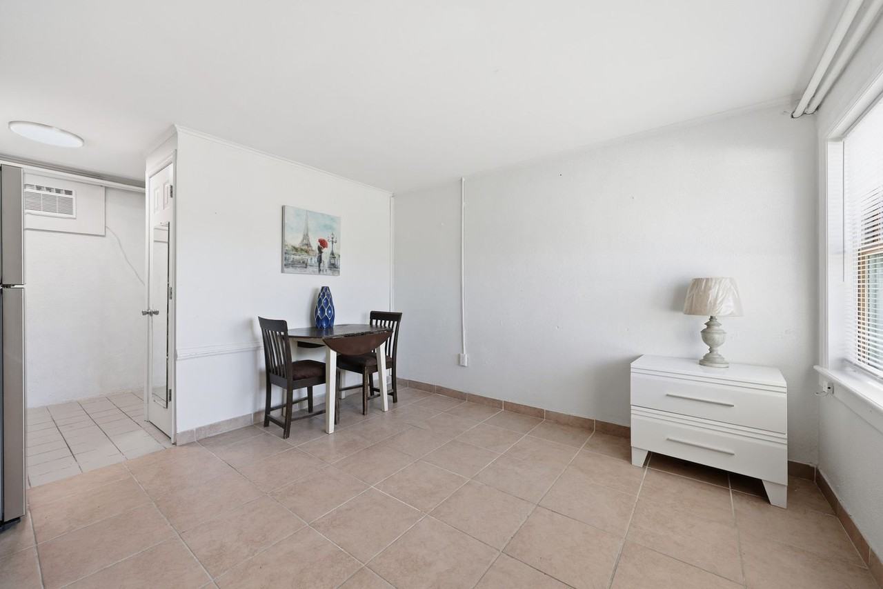 805 W New York Avenue Somers Point, NJ - Photo 3 of 14