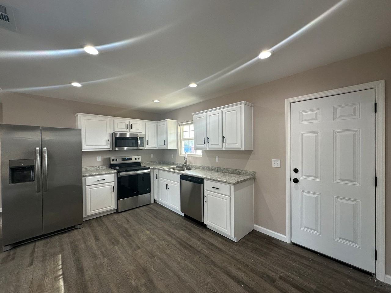 1228 Orange St - Photo 6 of 9