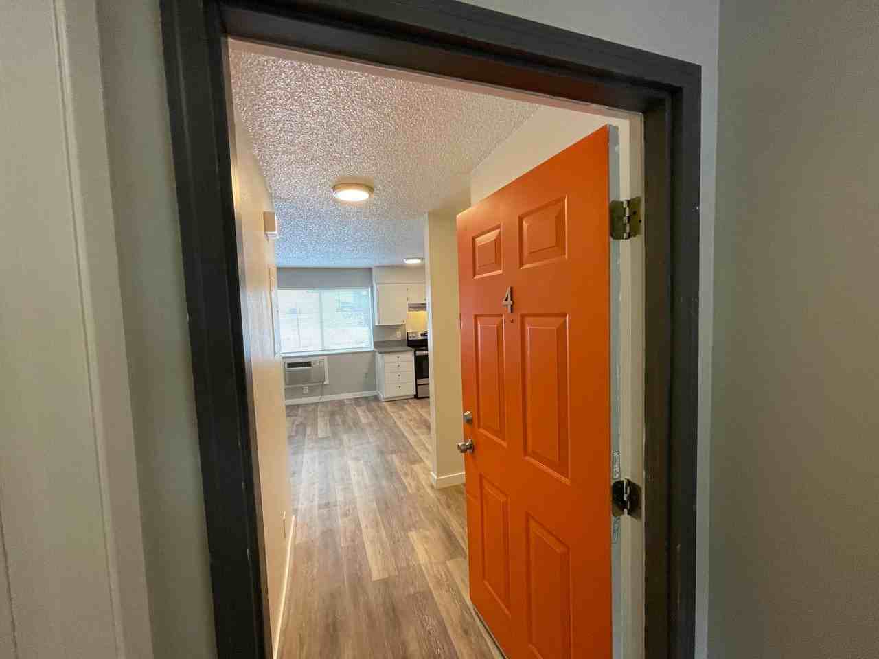 211-219 S Whipple Rd - Photo 4 of 30