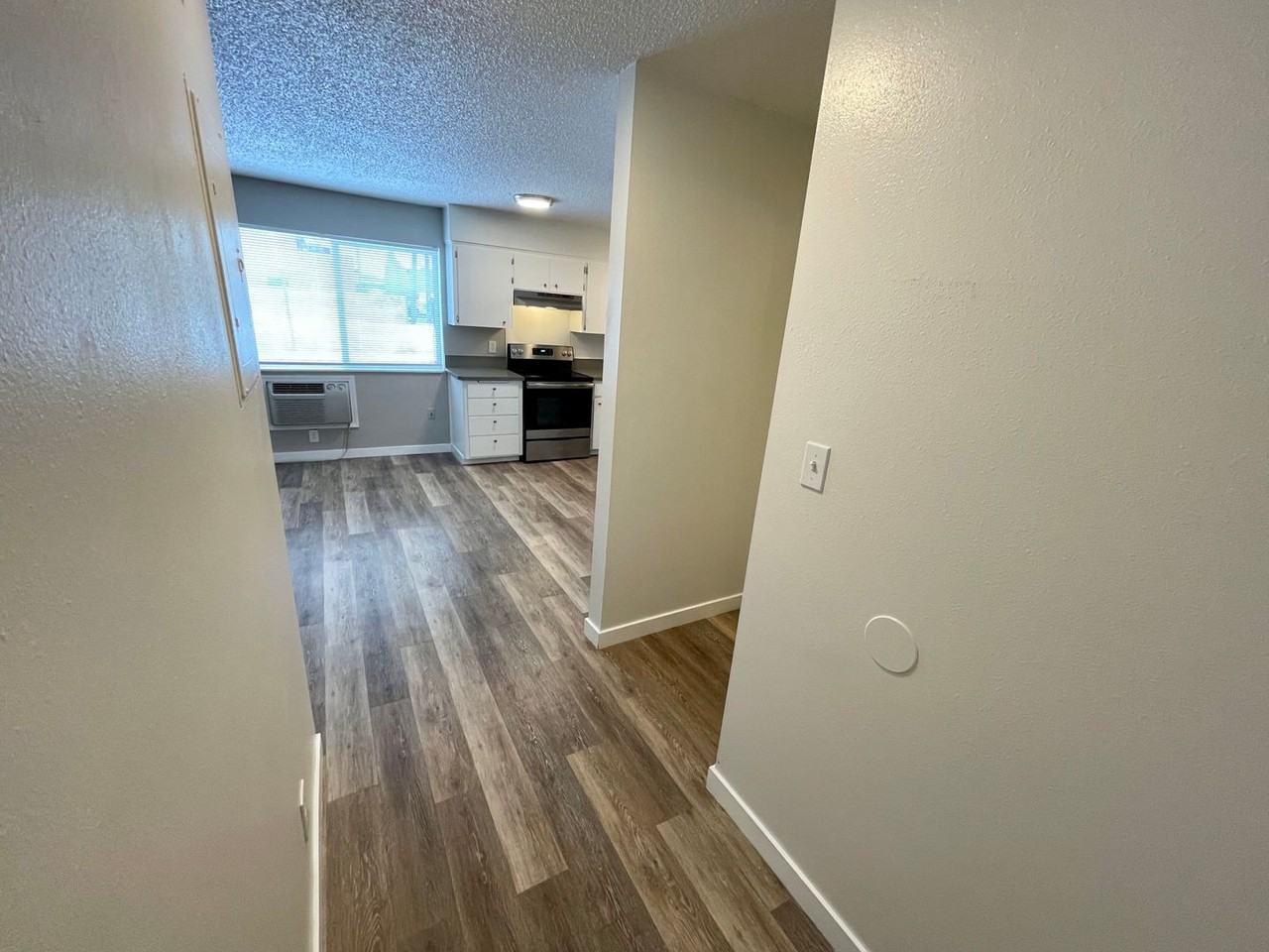 211-219 S Whipple Rd - Photo 5 of 30