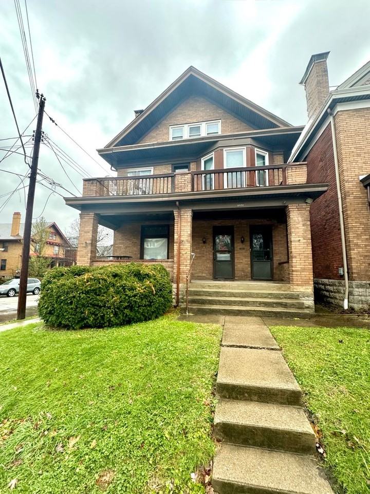2430 Fairview - Photo 2 of 50