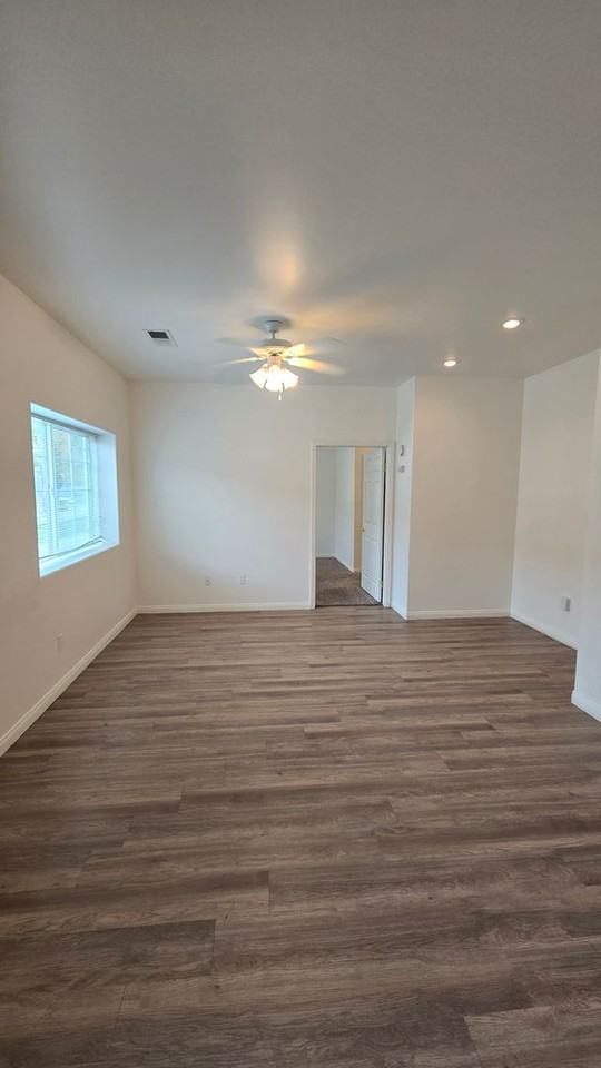 716 Meadow Grove Ct #B - Photo 6 of 21