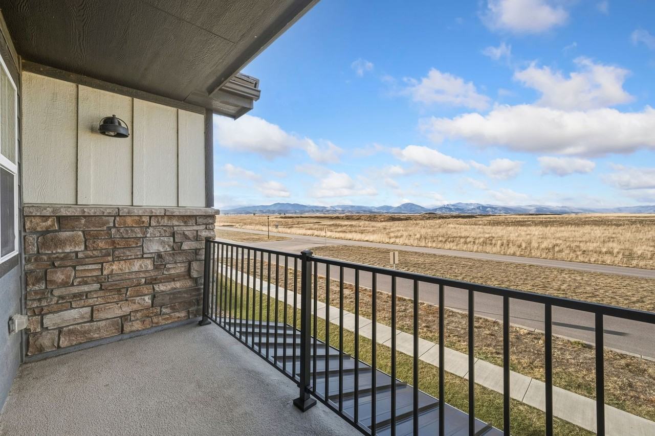 1516 Harebell St - Photo 2 of 20