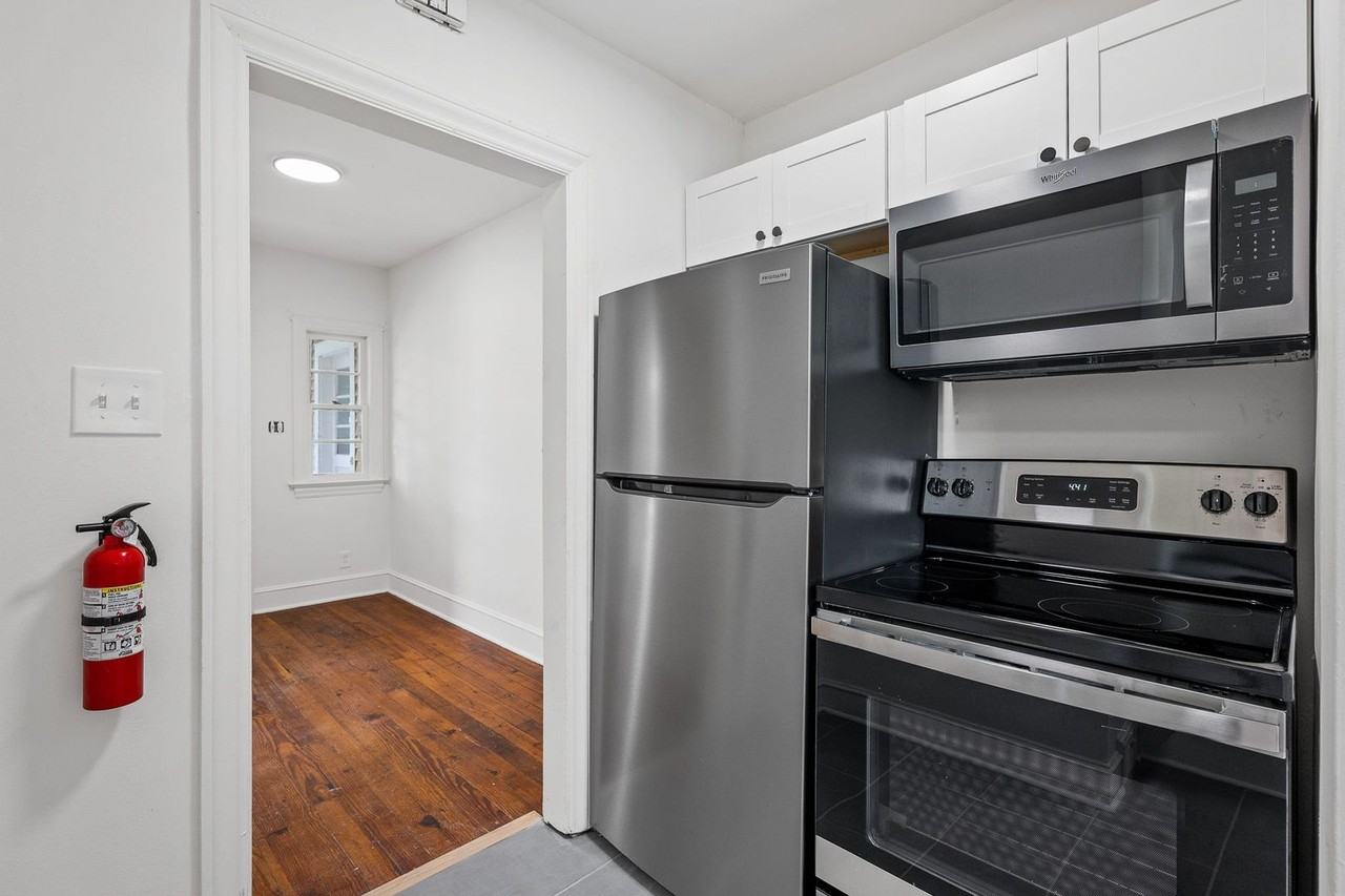 FULLY RENOVATED apartment homes in the heart of Winston - Photo 5 of 50