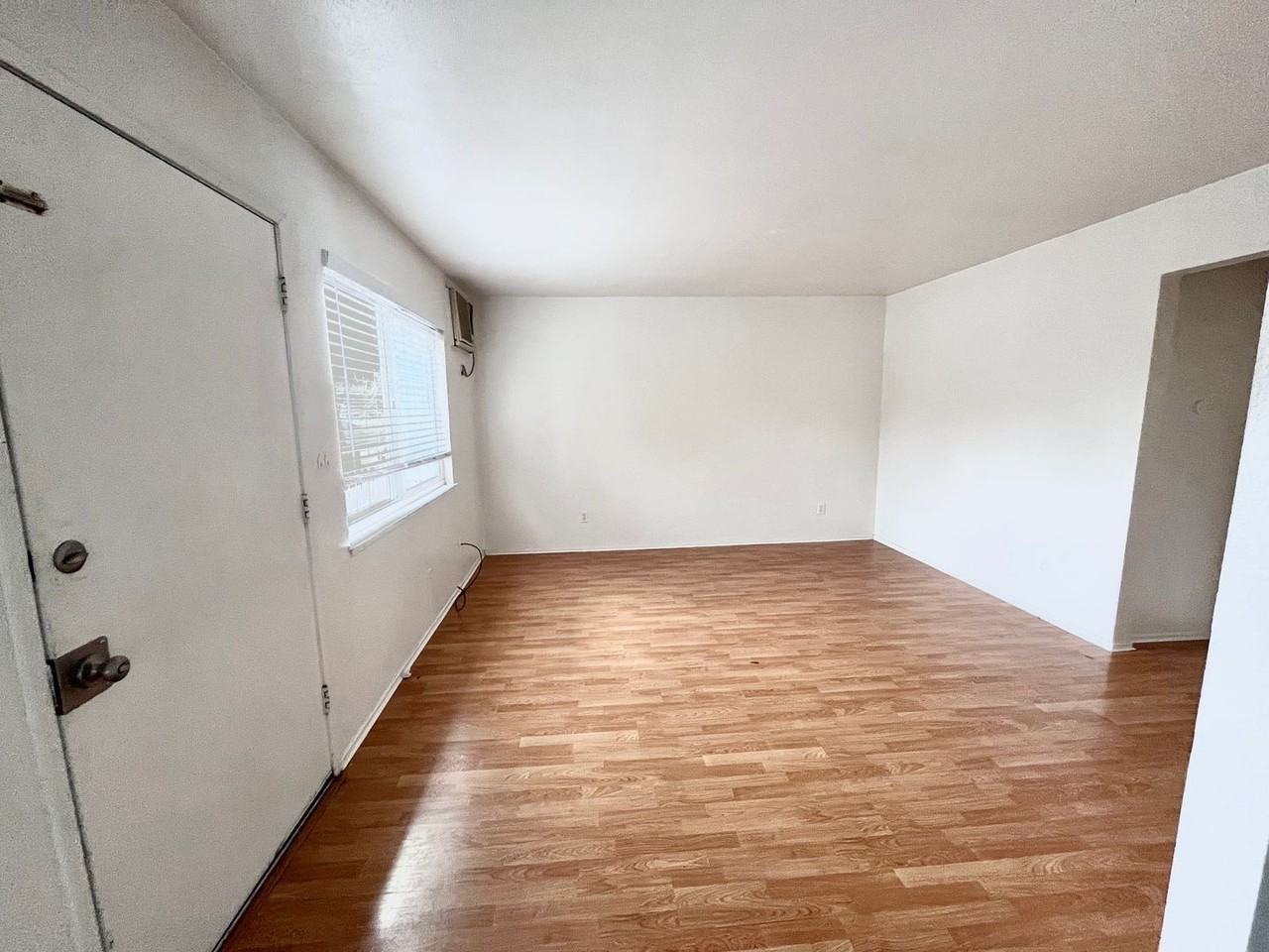 516 K St #C - Photo 7 of 11